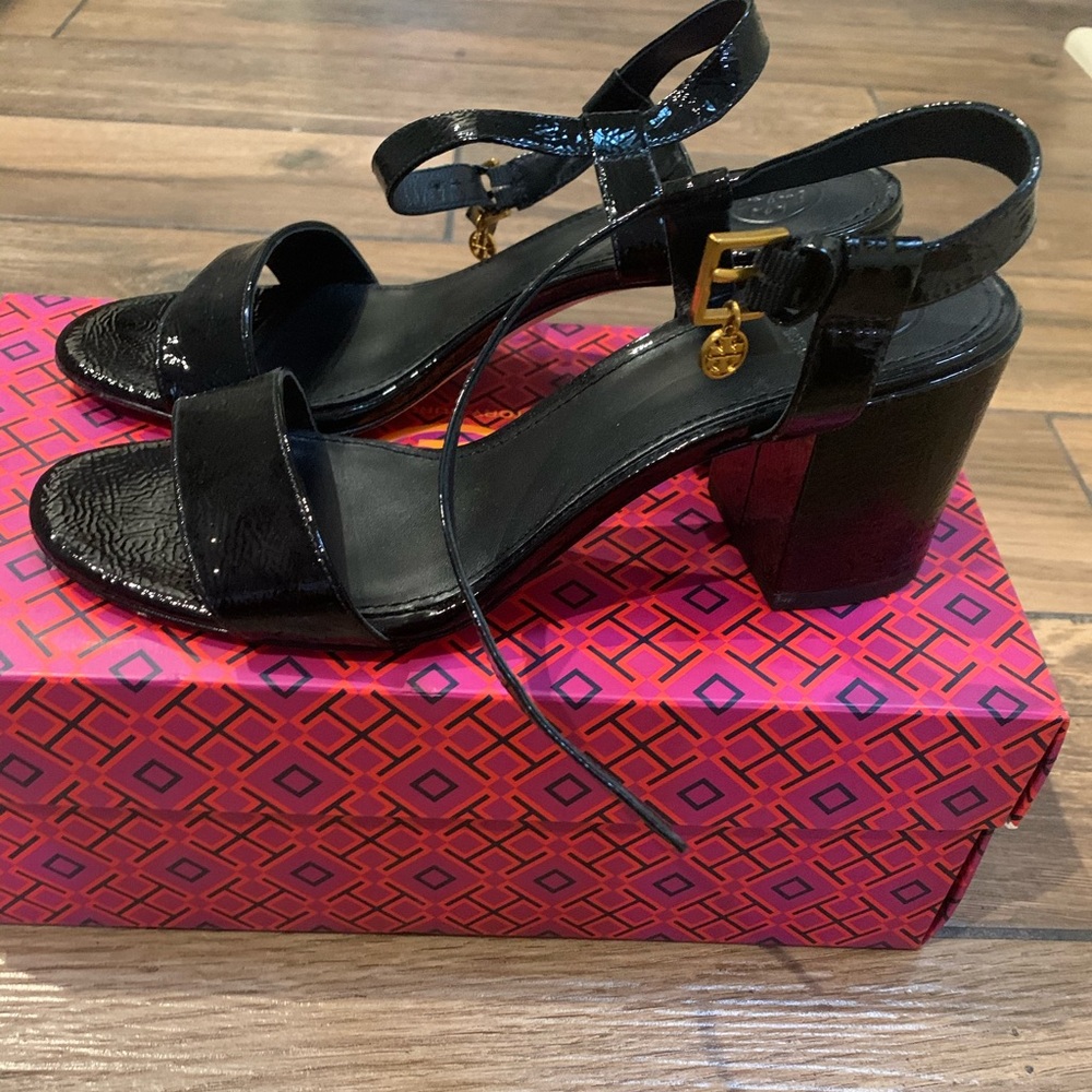 Like new Tory Burch blocked heels